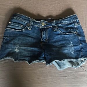 Seven7 low rise jean shorts